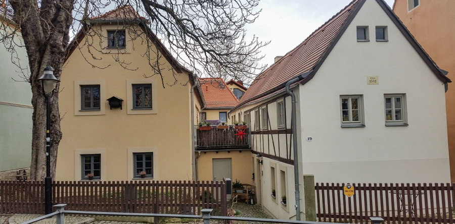 Friedrich Wieck Straße 17+19